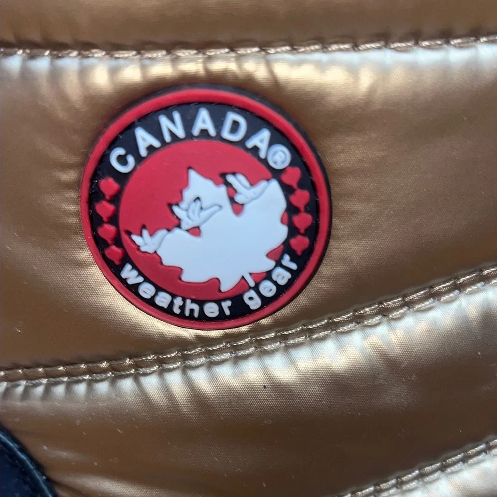 NWT Canada Weather Gear Gold Quilted Winter Boots - Picture 2 of 5